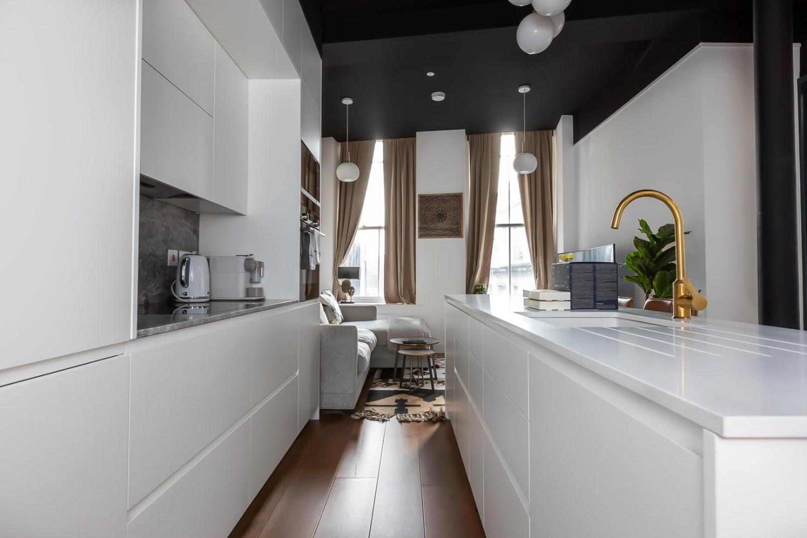 Two Adjacent Luxurious 1 Bed * Londra